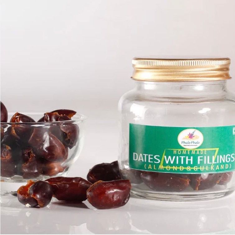 Eco Diwali Gift Box 1 | Upcycled Flower Toran | Soy Candle Jar | Dates Jar with Filling | Coffee & Orange Body Scrub