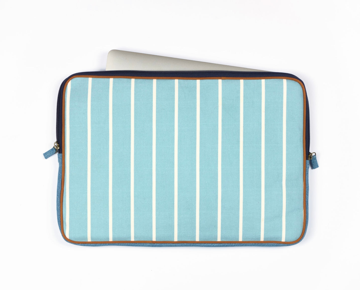 ‘Blue n White’ Laptop Sleeve