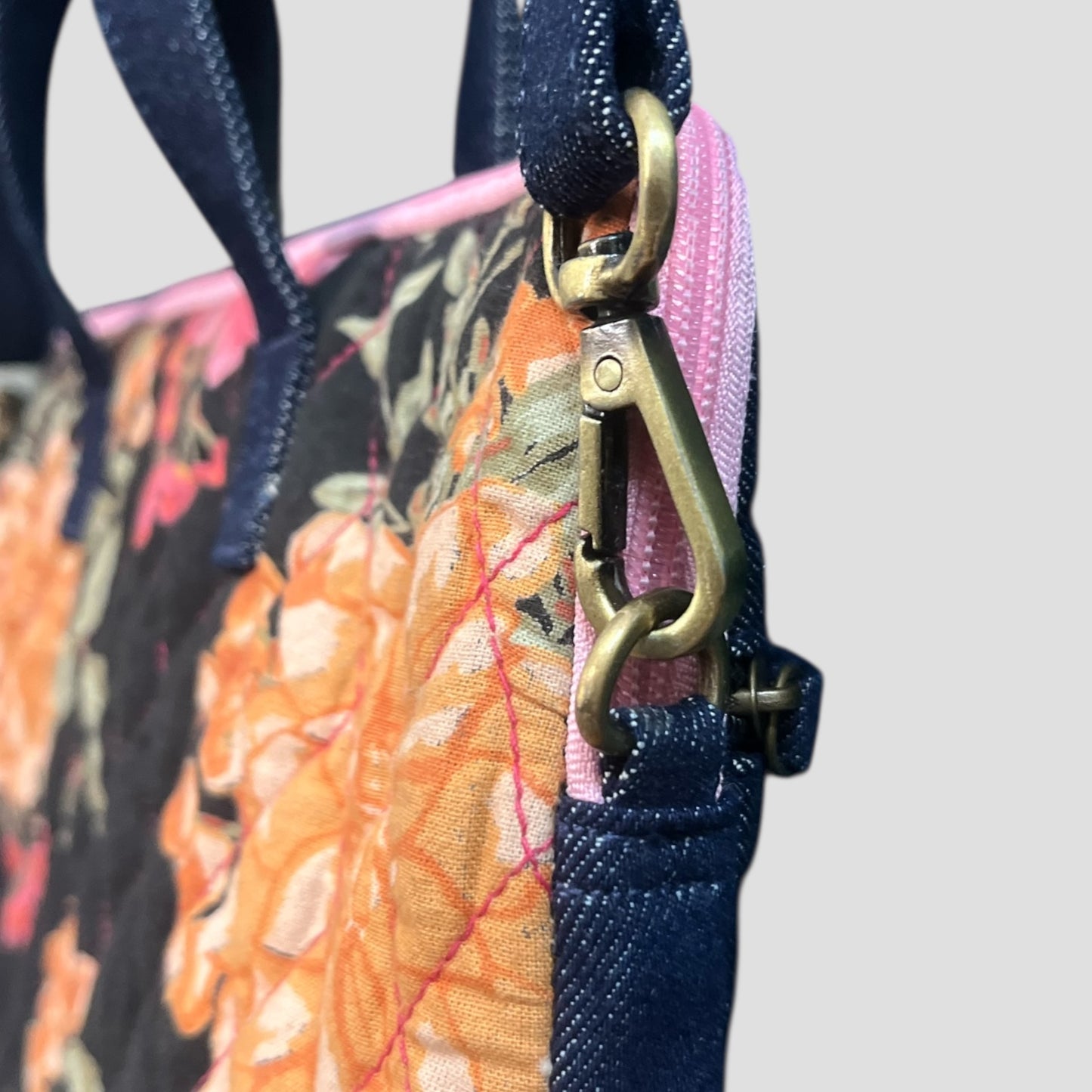 Black Flora Laptop Bags with Detachable Shoulder Strap