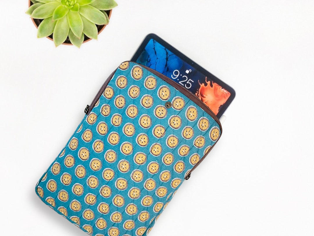 Lemons IPad Sleeve