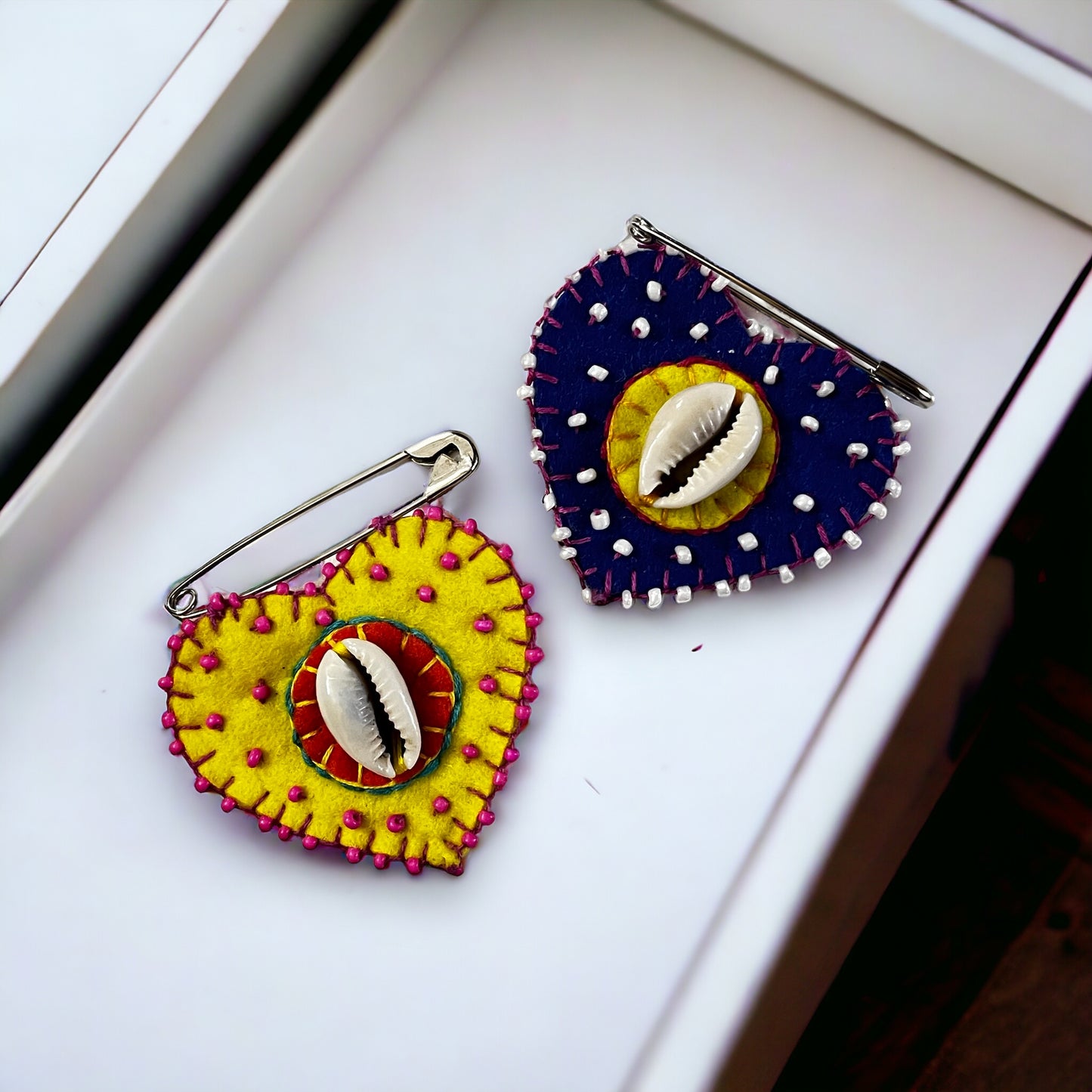 Love Heart Brooch (Set of 2) (Yellow & Blue)