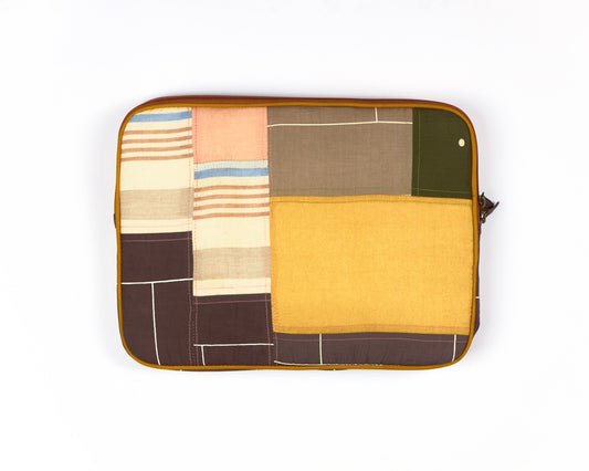 Back to Basics Neutral Laptop Sleeve